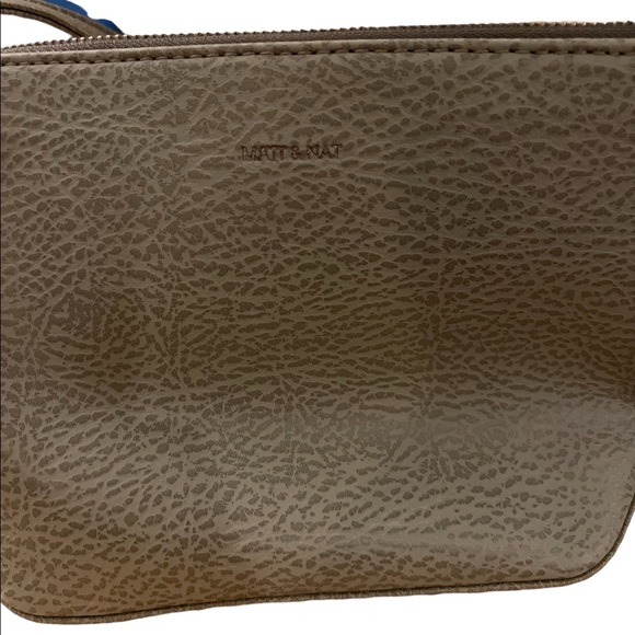 Matt & Nat SAM Vegan Crossbody Bag - Purity - Picture 5 of 14